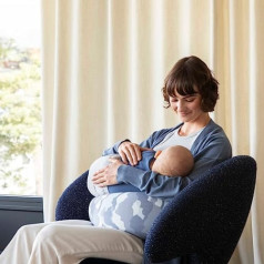 bbhugme® Nursing Pillow™ Godalgotais oriģinālais barošanas spilvens ar augstākās kvalitātes ceļojumu somu (zilā apdruka ar baltiem oļiem)