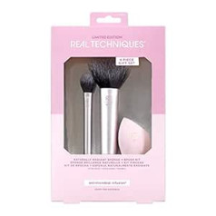 Real Techniques Ierobežots izdevums SVĒTKI: Naturally Radiant Sponge + Brush Kit