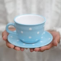 City to Cottage — keramikas kafijas krūze, tējas krūze, 350 ml, gaiši zili un balti polka punktiņi, rokām gatavota kafijas tase ar apakštasīti, kapučīno krūze