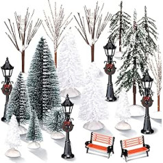 Iepakojumā 22 mini mākslīgo Ziemassvētku eglīšu komplekts, matētas Ziemassvētku priedes, sniegoti ciema koki, 4 daļiņas Ziemassvētku ielu lampas un 2 daļiņas miniatūras parka sola sēdeklis