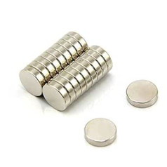 Magnet Expert 12 mm diametrs x 3 mm biezs N42 neodīma magnēts — velkams 2,5 kg (800 gab. iepakojumā)