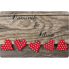 Personalizēts durvju paklājs (Polka Dotted Hearts): Grīdas paklājiņi lauku mājas stilā ar vārda apdruku - kāzu dāvanu ideja ar personalizāciju