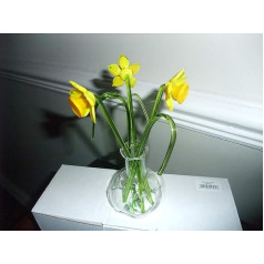 Glasblumen in der Vase, Narzissen, Geschenk