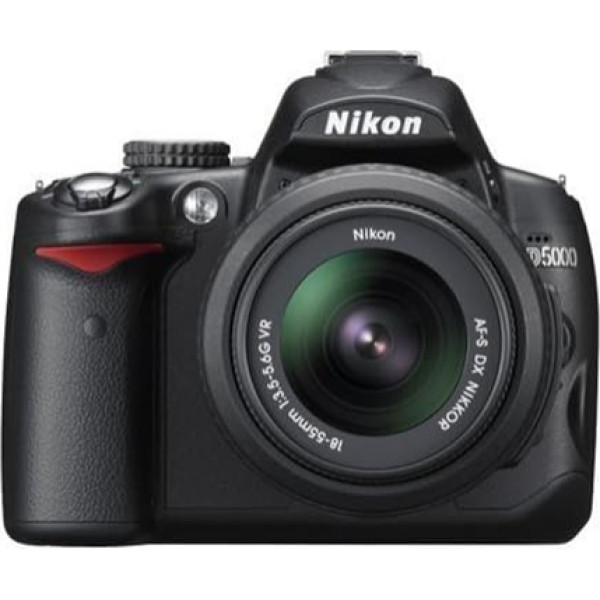 Nikon D5000 digitālā spoguļkamera ar 18-55 mm VR objektīvu (12,3 MP) 2,7 collu LCD (sertificēts atjaunots)