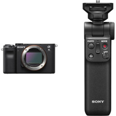 Sony Alpha 7C bezspoguļa pilna formāta pilnformāta kamera, tikai korpuss, ar Sony GP-VPT2BT Bluetooth rokturi