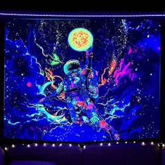 QGKPL Black Light Gobelēni, Astronaut Galaxy, UV Reactive Black Light sienas plakāts guļamistabai, Estētiskā gobelēna dekors, Moon Clouds sienas paklāji, XXL ar montāžas piederumiem, 59 x 79 collas