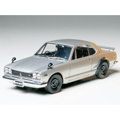 Nissan skyline 2000 gt-r cietā virsma