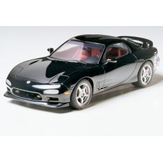 Plastmasas modelis mazda rx-7 r1