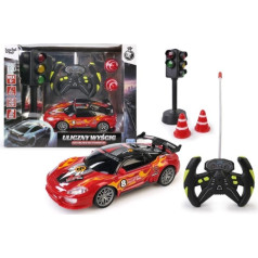 Automobilis r/c su priedais