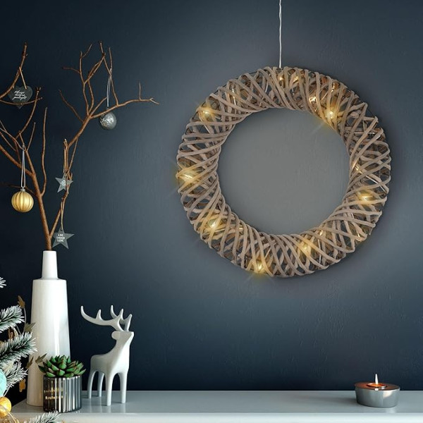 ECD Germany LED Ziemassvētku vainags, 40 cm diametrs ar 15 LED diodēm, silti balts, metāls un rotangpalmas, durvju vainags ar apgaismojumu un taimeri, iekštelpās, darbināms ar baterijām, gaismas vainags, galda vainags, piekaramais vainags