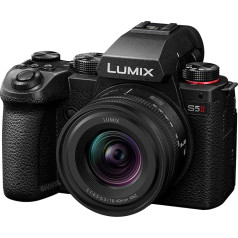 Panasonic DC-S5M2NE Pilna kadra bezspoguļa kamera, 4K 60p un 6K 30p, hibrīda fāzes AF ar 779 laukiem, aktīvā fāze, OLED skatu meklētājs, elastīgs monitors, Wi-Fi, ar S-R1840E 18-40 mm objektīvu, melna