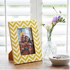 Paper High Fair Trade Ilgtspēja Mango Wood 6 x 4 Picture Frame | Yellow Chevron Pattern