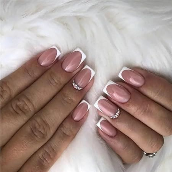 Kvadrātveida krekliņi dāmām, süße Braut-Imitationsnägel in Herzform, weiße French-Tip-Nagel-Imitation, aufklebbare Kunstnägel(6,XS)