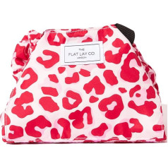 The Flat Lay Co. Ceļojumu kosmētikas somiņa ar kosmētikas turētāju, kosmētikas uzglabāšanas vietu, Velcro aizdare un Zip kabata, rozā leopards, plakanā kosmētikas somiņa, plakana kosmētikas somiņa